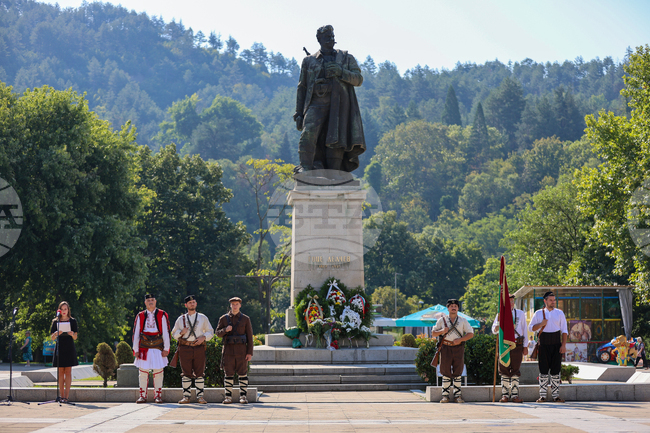 С ритуал по полагане на цветя благоевградската общественост ще отбележи 122 години от смъртта на революционера Гоце Делчев