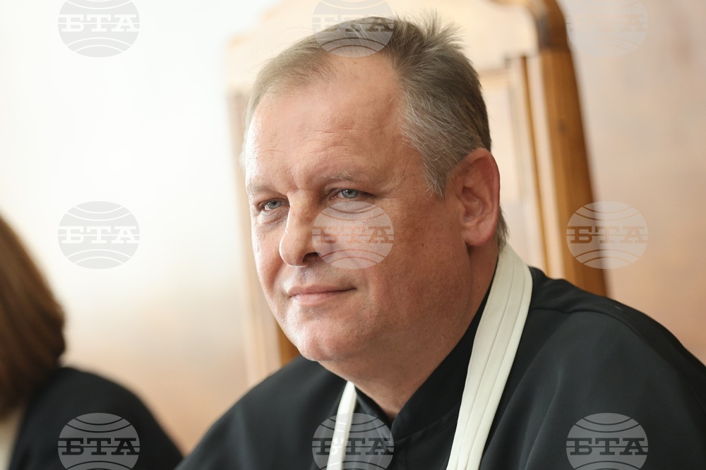 Единодушно е отхвърлено искането на Андрей Гюров за отвод на съдия Георги Чолаков по делото за отстраняването му от БНБ