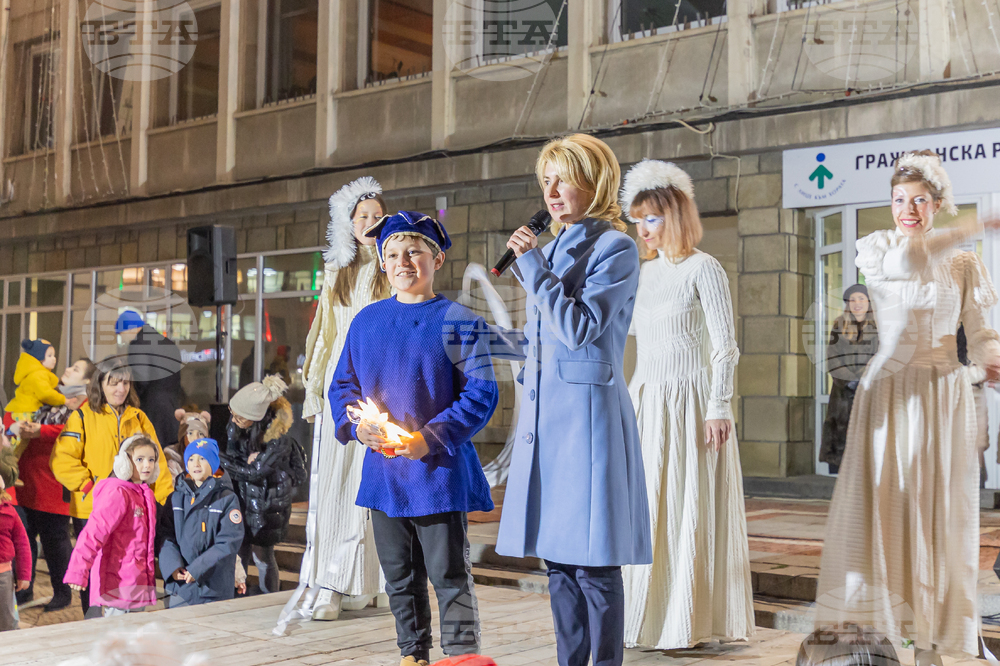 Габрово - коледна украса - светлини