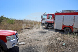 Варна - сухи треви - пожар