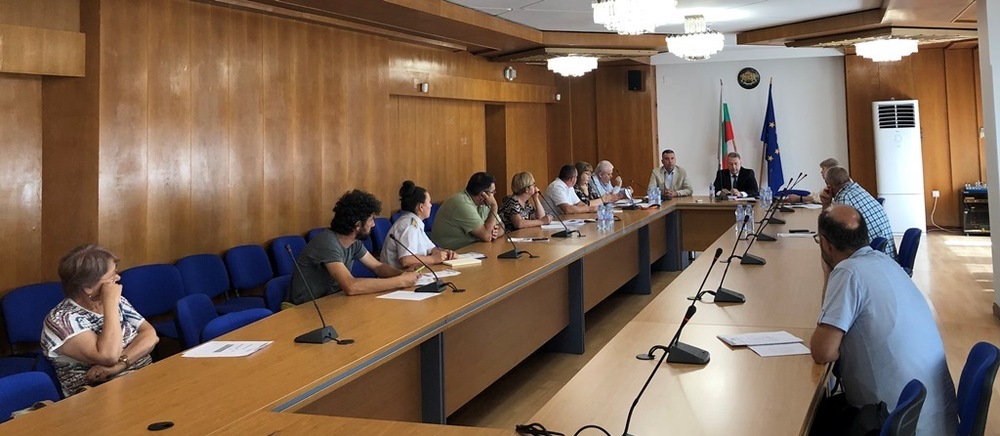 Областна администрация Смолян: Постоянната областна епизоотична комисия обсъди необходимите мерки за недопускане в региона и страната на заболяването чума по дребните преживни животни