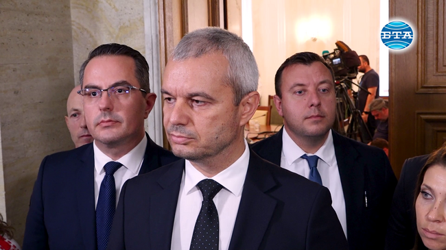 Ние няма как да участваме в правителство, в което има представители на ГЕРБ и ДПС, каза Костадин Костадинов от "Възраждане" на среща с ИТН