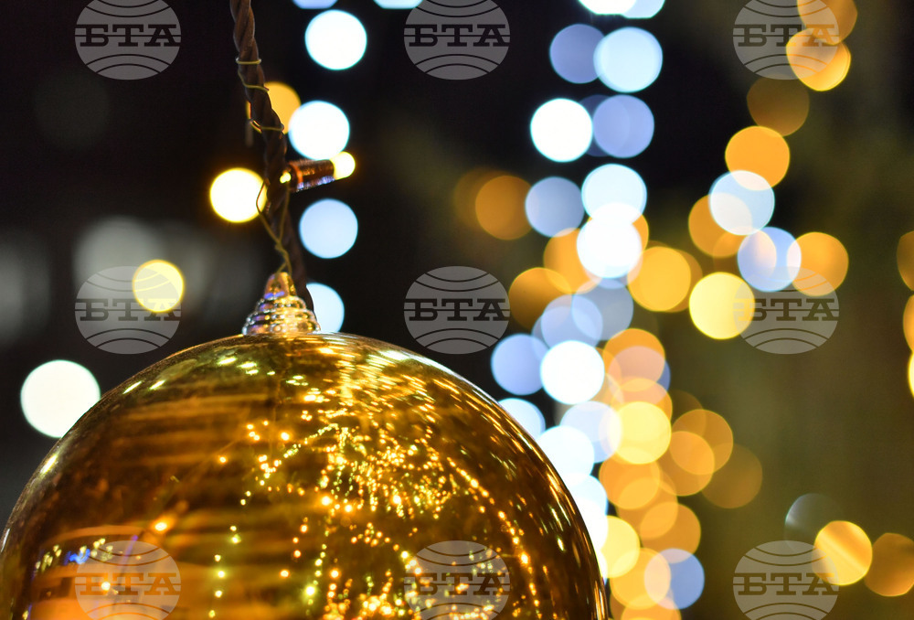 Коледно тържество под надслов „Коладе, ладе” организират от училище „Васил Левски“ в Кеймбридж на 15 декември