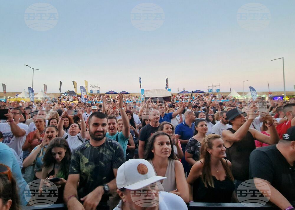 Thousands Attend First Night of Spice Music Festival in Burgas
