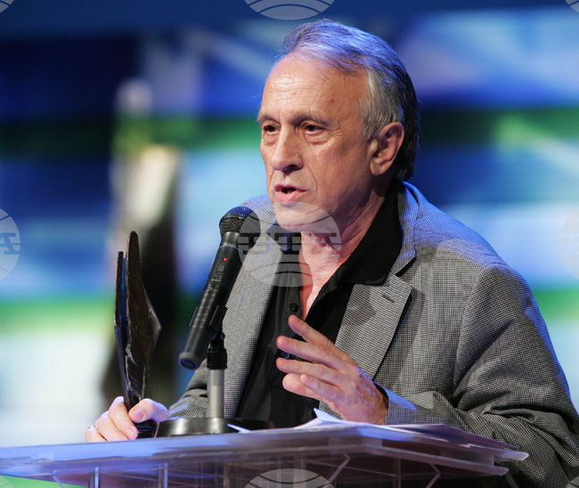 Тошо Тошев - журналист, издател и писател