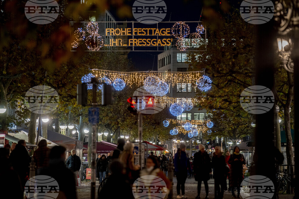 Много германци ще пестят при покупките на коледни подаръци, сочи проучване 