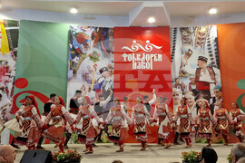 Село Царевец - фестивал "Фолклорен извор" - концерт