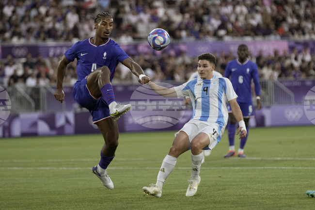 Байер Леверкузен се подсили с Лоик Баде