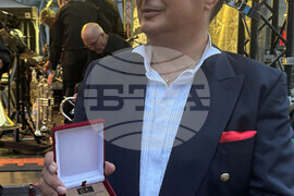 Васил Петров получи награда на името на доктор Емил Илиев при откриването на джаз фестивала в Боровец