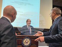 Снимка: Пресцентър ДПС - Мустафа Карадайъ на среща със сенатори в САЩ