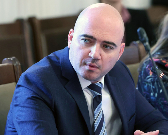 Очаква се да отпадане туристическият данък за бежанците от Украйна, съобщи председателят на парламентарната комисия по туризъм