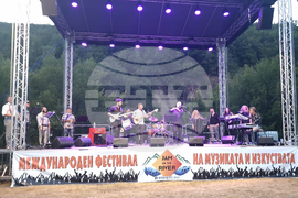 Село Дебнево - Jam on the river - фестивал - концерти