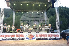 Село Дебнево - Jam on the river - фестивал - концерти