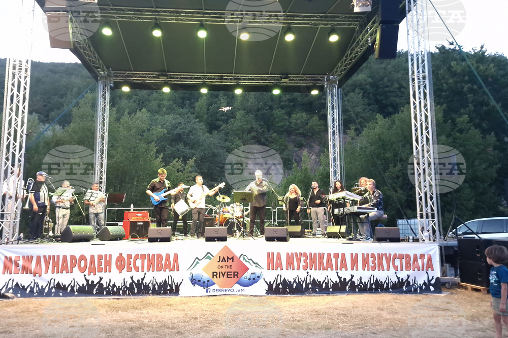 Село Дебнево - Jam on the river - фестивал - концерти