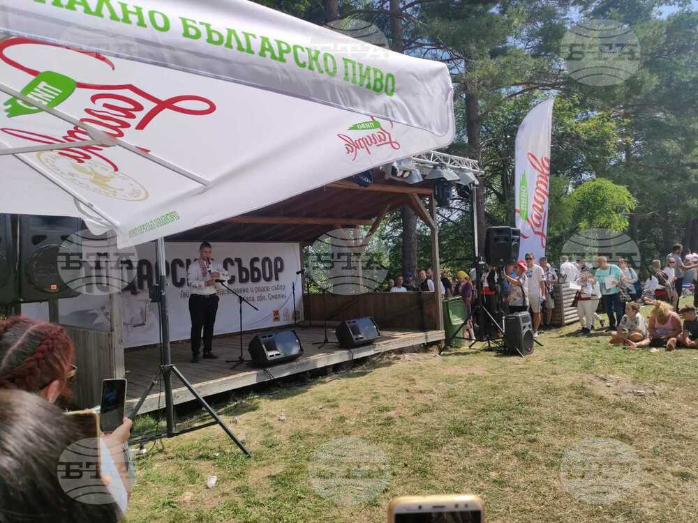 Каба и джура гайди огласиха Илинденските поляни над родопското село Гела
