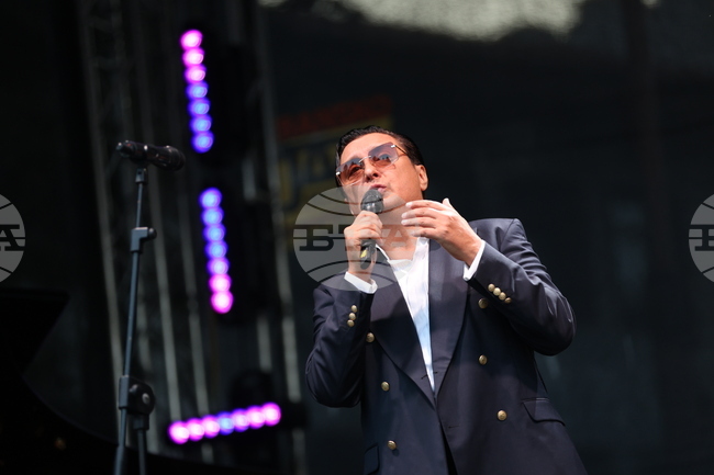 Васил Петров започва турне в България и Северна Македония