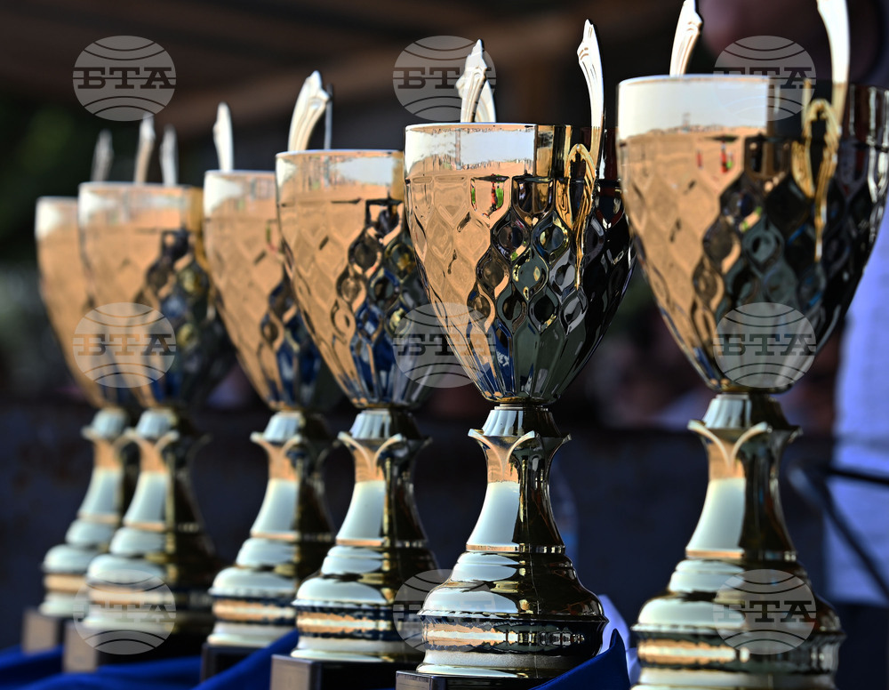 Завет - конни надбягвания