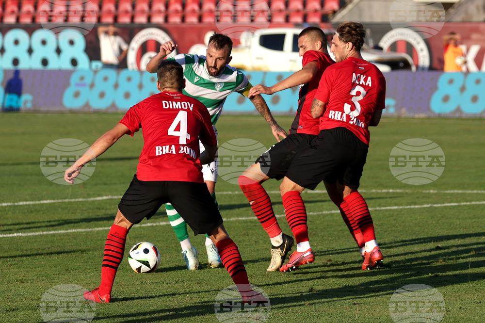 Футбол - „Локомотив“ София - „Черно море“