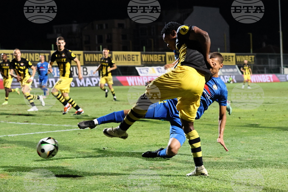 Пловдив - футбол - „Крумовград“ - „Ботев“ (Пловдив)