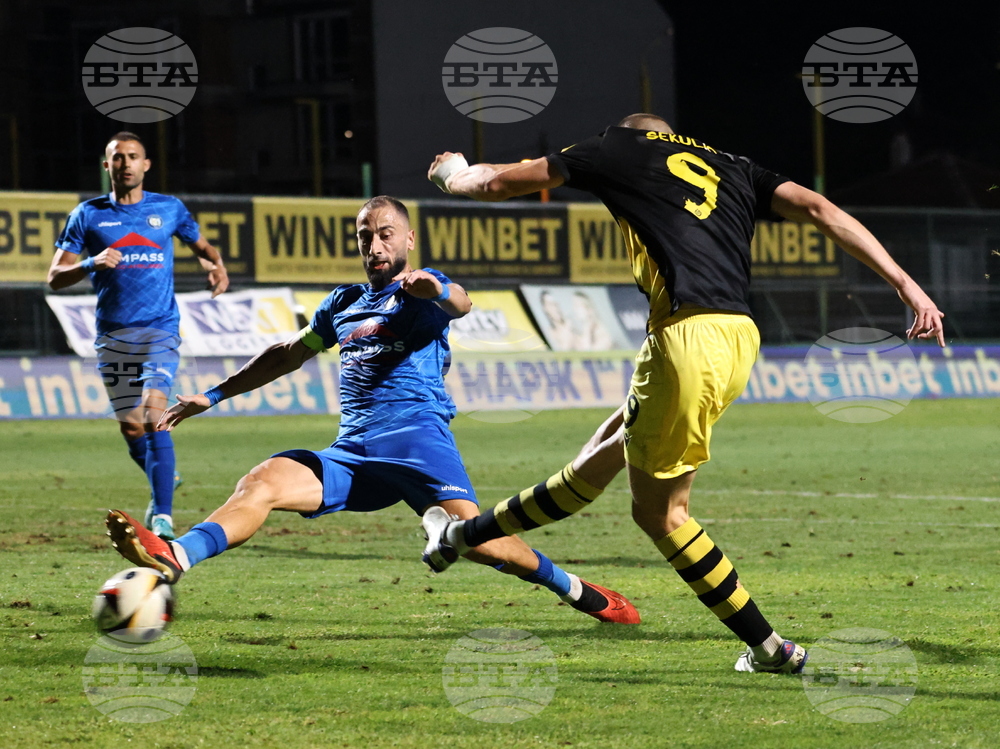 Пловдив - футбол - „Крумовград“ - „Ботев“ (Пловдив)