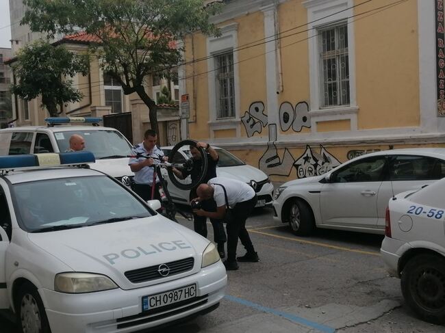 Полицията в Сливен иззе четири електрически тротинетки и велосипед при поредна акция в пешеходната зона на града