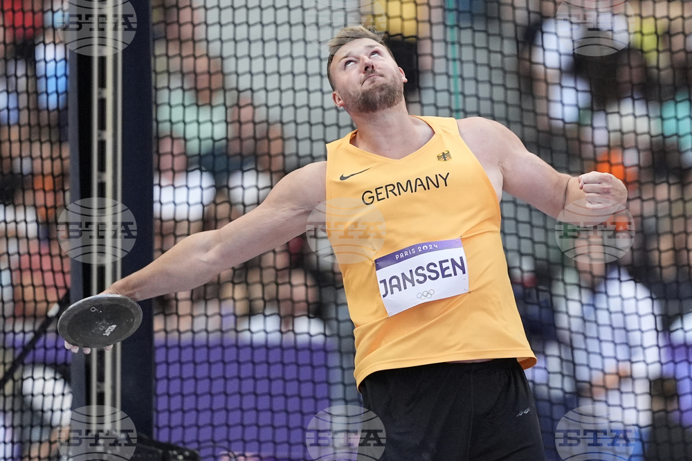 Трима състезатели по лека атлетика получиха наказания заради залози на стартове на свои съотборници на Световни и Европейски първенства