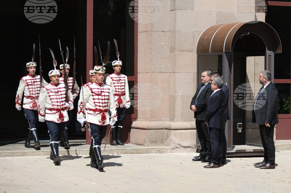 Партия "Има такъв народ" - Президентство - пристигане
