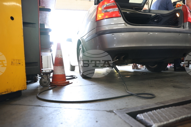 Икономическа полиция разкри измама в пункт за годишни технически прегледи, установена е злоупотреба с лични данни