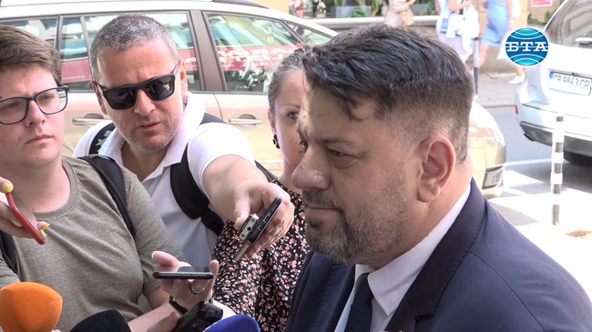 Очаквах по-сериозен опит да бъде съставено правителство, коментира и.ф. председател на БСП Атанас Зафиров