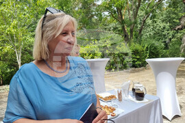 Балчик - „Двореца" - изложба - Жени Михайлова