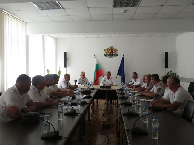 ОА Шумен: Работна среща на областния управител Бейнур Ахмед във връзка с превенция на пожари в горските територии