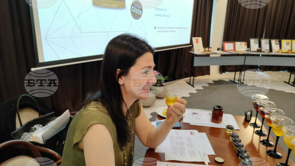 Ins and Outs of Honey Tasting Showcased at Sofia Workshop