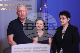 Министерски съвет - възнаграждения на академичния състав - брифинг - Валери Апостолов