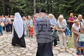 Боровец - храм „Преображение Господне" - патриарх Даниил - архиерейска вечерня