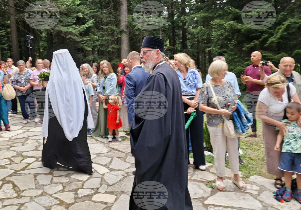 Боровец - храм „Преображение Господне" - патриарх Даниил - архиерейска вечерня