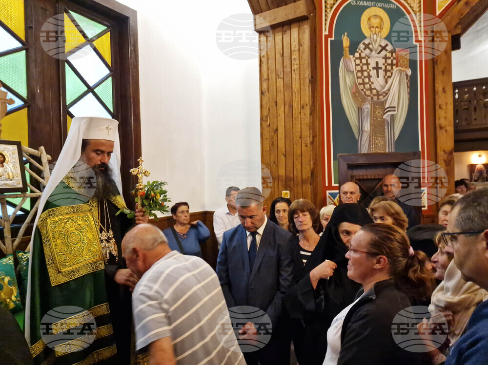 Боровец - храм „Преображение Господне" - патриарх Даниил - архиерейска вечерня