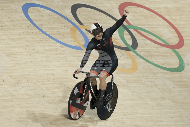 Олимпийската шампионка от Париж Кейти Марчант бе приета в болница след тежко падане по време на състезание