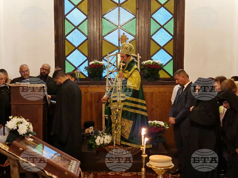 Боровец - храм „Преображение Господне" - патриарх Даниил - архиерейска вечерня