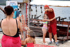 Варна - увеселителни кораби - пиратски разходки