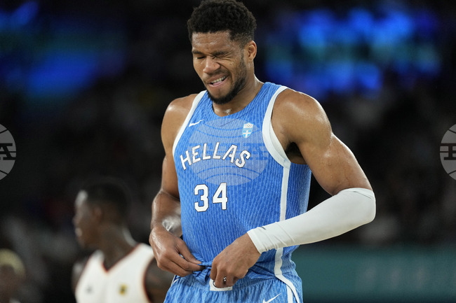 Гръцката баскетболна звезда Янис Адетокунбо ще пропусне и предстоящата контрола с Черна гора