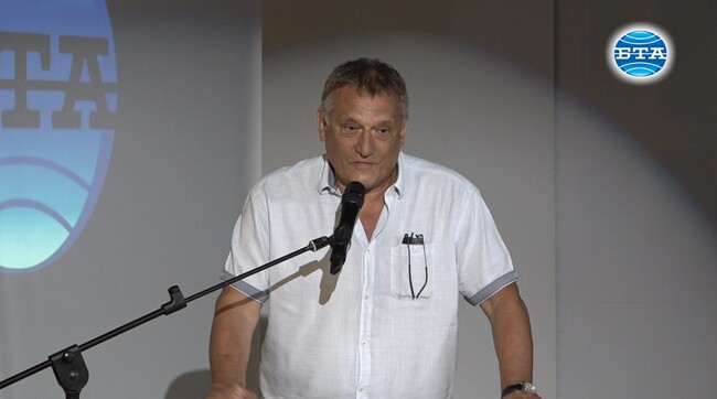 Трябва да се говори за реализация на идеи, каза арх. Петър Диков