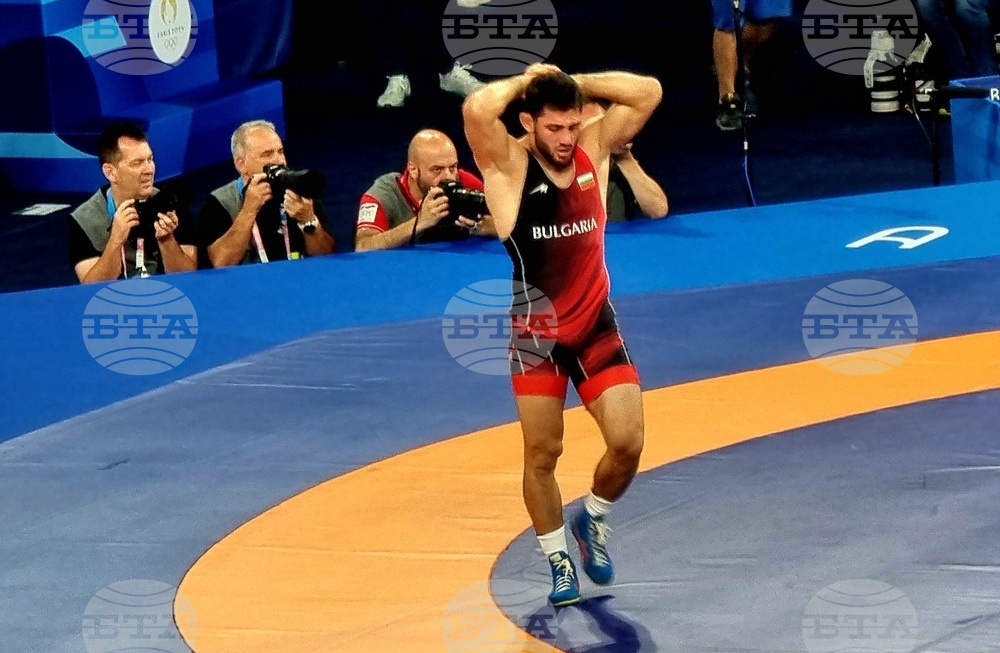 Aik Mnatsakanian Loses in Eighth-Final of Olympic Wrestling Tournament