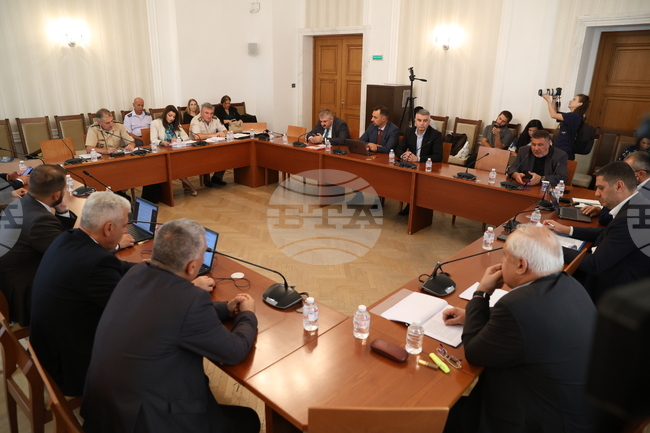 Парламент - Комисия по отбрана - заседание