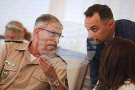 Парламент - Комисия по отбрана - заседание