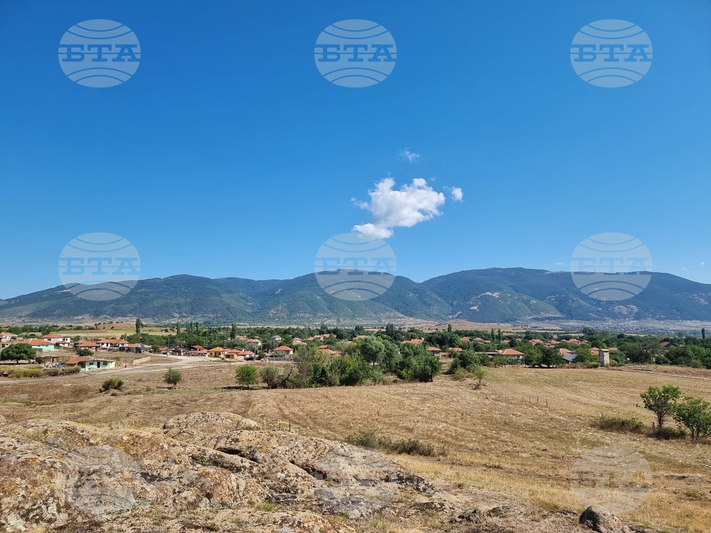 Село Оризари - местност Жельови камъни - тракийско светилище