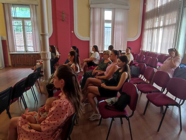 Профилактиката и съвременната грижа за бебетата ще се обсъжда на безплатните беседи в „Общинското училище за родители“ в Русе през септември