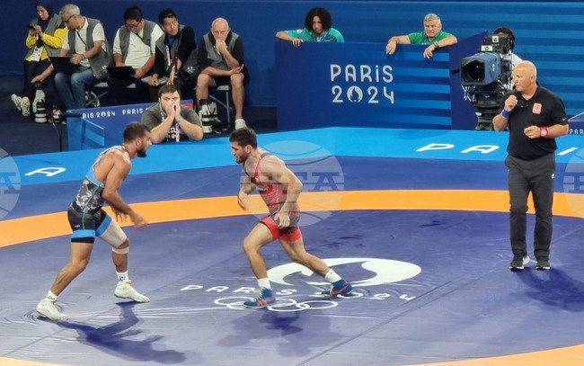 Франция - XXXIII Летни олимпийски игри - борба - Айк Мнацаканян