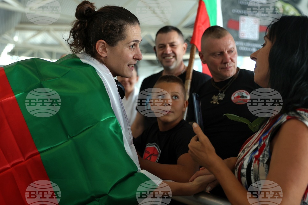 Летище София - Валентина Георгиева - посрещане