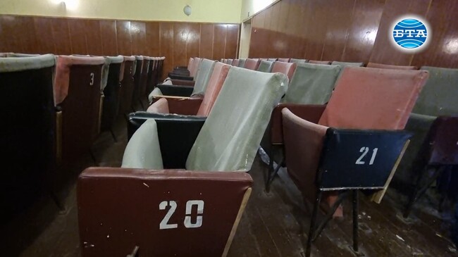 С дарения читалището в Кресна се опитва да даде дом на експозиции, свързани с историята на този край и на страната