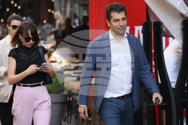 „Продължаваме Промяната - Демократична България“ - заседание